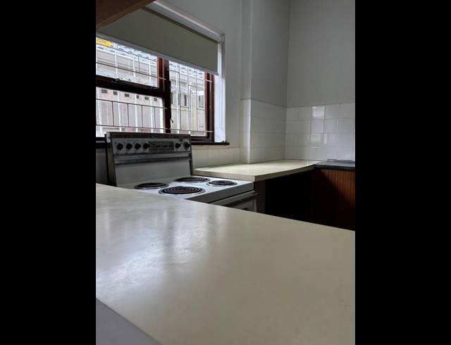 2 BEDROOM PROPERTY TO RENT IN STRAND NORTH